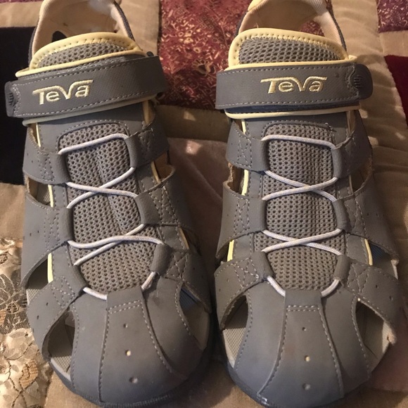Teva Shoes - TEVA shoes